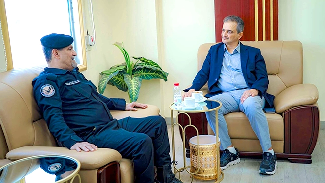 ​محافظ عدن يبحث مع رئيس جهاز مكافحة الإرهاب سبل تعزيز الأمن والاستقرار